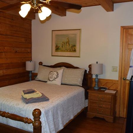Creekside Paradise Bed And Breakfast Robbinsville Exterior foto