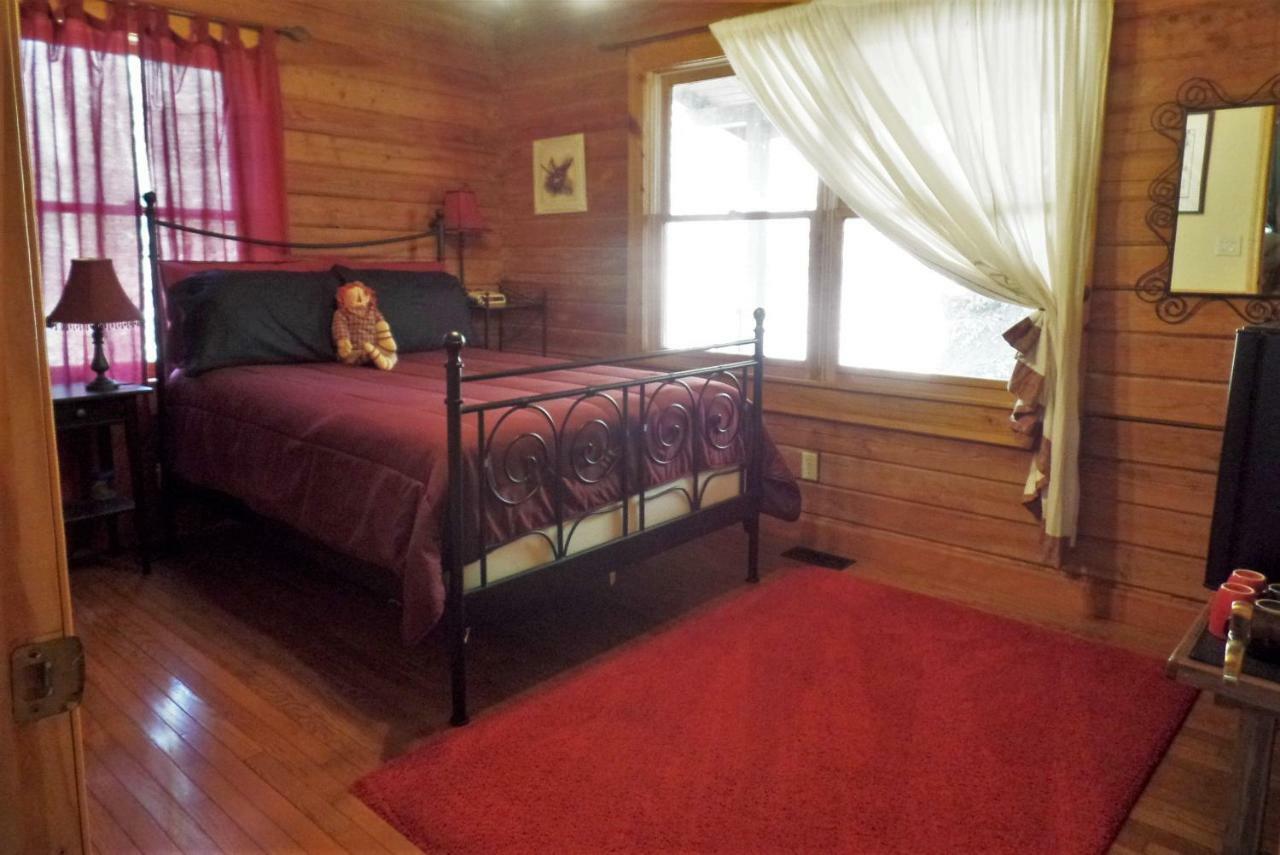 Creekside Paradise Bed And Breakfast Robbinsville Exterior foto